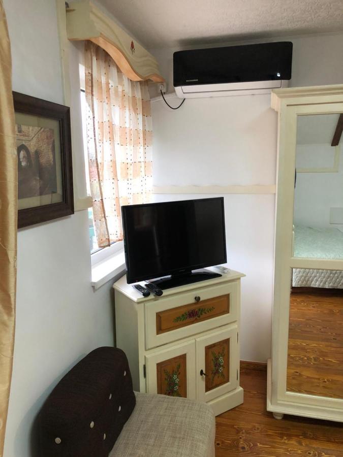 Vila Horia Bradet Săcele Buitenkant foto